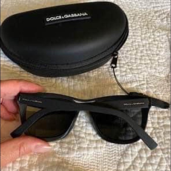 UNISEX Dolce & Gabbana Black Sunglasses - Picture 2 of 2